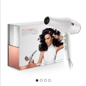 Hair dryer